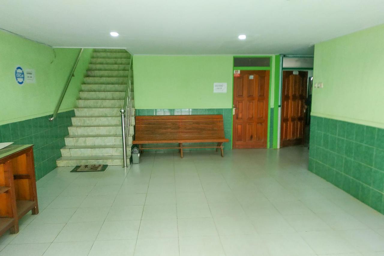 Super Oyo 3098 Hotel Sahabat Baru Singkawang Dış mekan fotoğraf
